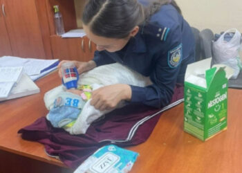 Ақтөбеде 31 жастағы әйел жаңа туған сәбиін шайханаға тастап кеткен