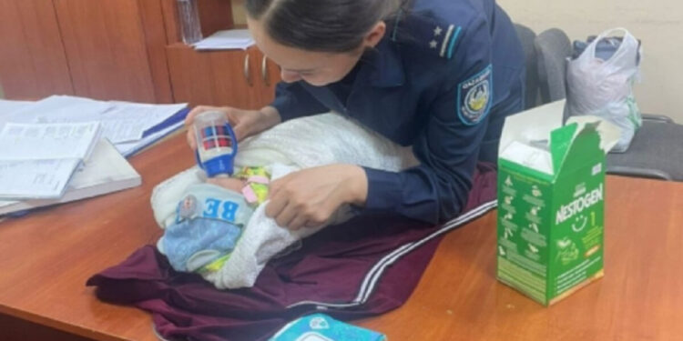 Ақтөбеде 31 жастағы әйел жаңа туған сәбиін шайханаға тастап кеткен