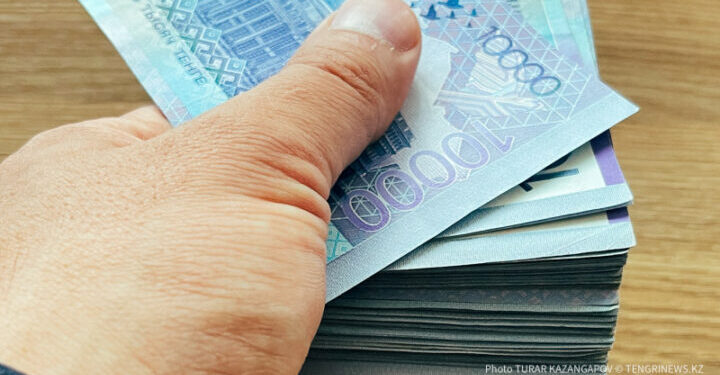 «Қазпошта» қызметкерлері ақша жымқырып, алаяқтықпен айналысқан