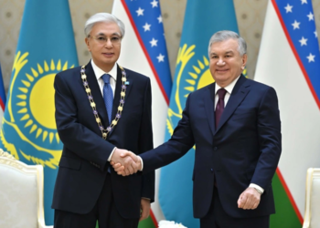Тоқаевқа Өзбекстанның ең жоғары мемлекеттік наградасы табысталды