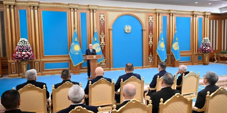«Электр энергиясын өндіру 16 млрд киловатт-сағатқа артты»: Тоқаев энергетиктерді құттықтады