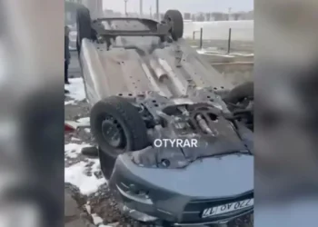 Шымкентте жүргізуші куәлігін алу үшін емтихан тапсырған бойжеткен автодромда апатқа ұшырады