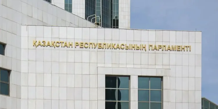 Президент Құрылтайды қандай жағдайда тарата алады