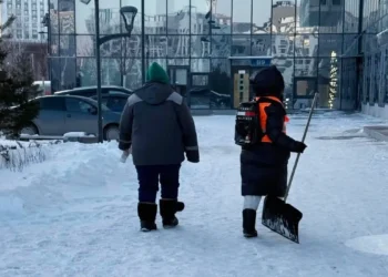 Елордада «Астана Тазалықтың» атын жамылған адамдар қайыр тілеп жүр