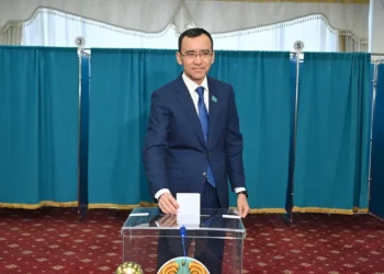 Сенат төрағасы жаңа Конституцияға байланысты референдумда дауыс берді