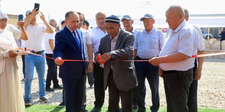 ТҮРКІСТАН: САРЫАҒАШ АУДАНЫНДА ҚҰНЫ 1 МЛРД ТЕҢГЕНІ ҚҰРАЙТЫН ӨСІМДІК МАЙЫН ӨНДІРЕТІН ЖАҢА ЗАУЫТ ІСКЕ ҚОСЫЛДЫ