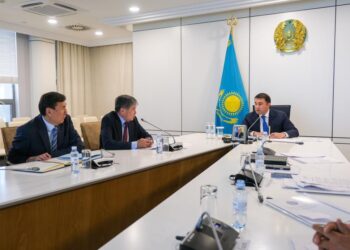 ТҮРКІСТАН ОБЛЫСЫНДА ТҰРҒЫНДАРДЫҢ ТАБЫСЫН АРТТЫРУ, ЖҰМЫСШЫЛАРДЫҢ ҚҰҚЫҒЫН ҚОРҒАУ ЖӘНЕ ЕҢБЕК НАРЫҒЫН РЕТТЕУ БАҒЫТЫНДАҒЫ ЖҰМЫСТАР КҮШЕЙТІЛДІ